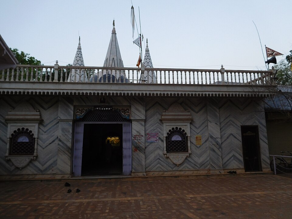 Shivpuri Dham India temple