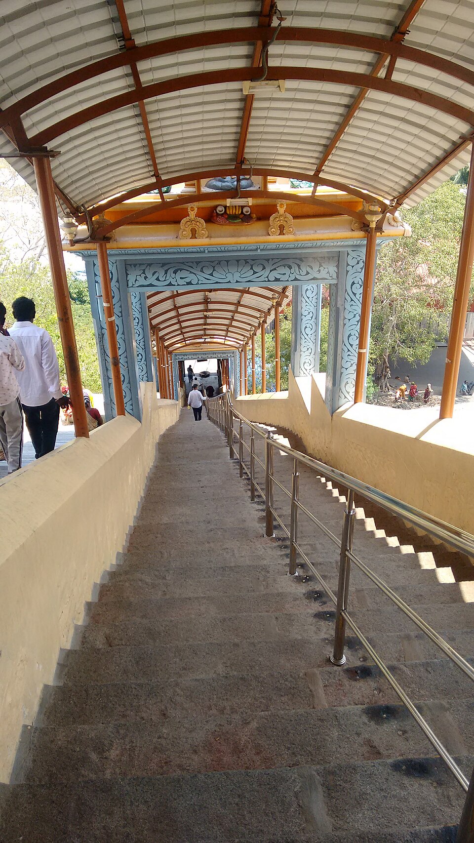 Ratnagiri Murugan Temple temple Vellore